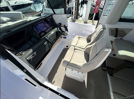 Катер Axopar 29 XC Cross Cabin